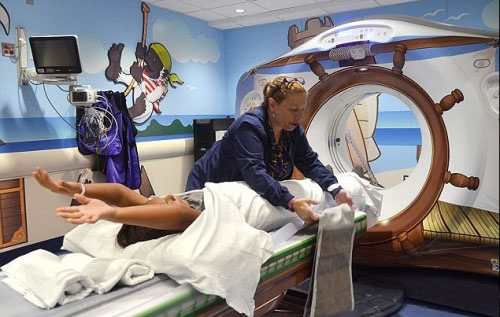 纽约一儿童医院设海盗主题CT室