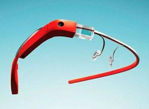 美医生用谷歌眼镜实现手术远程会诊