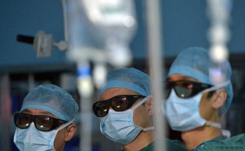 300医生在京观摩代谢病3D手术