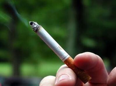 研究称癌症患者宜戒烟少饮酒