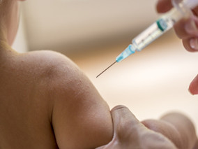 孕期接受生物疗法是否影响宝宝出生后对疫苗的反应？