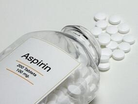 健康老年人把阿司匹林当长寿药 反折寿