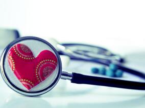 冠脉疾病/或外周动脉疾病患者预防心血管事件 双途径抑制方案更划算