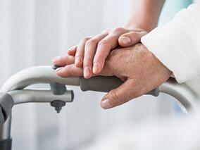 回顾性研究揭示养老院居民临终停用β受体阻滞剂的情况